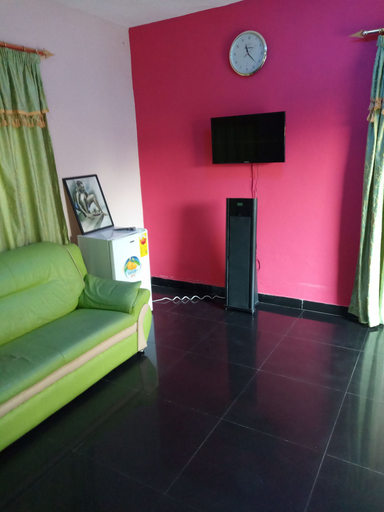 Others 3, Vacation Lodge, Awutu Efutu Senya