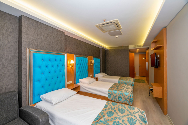 Bedroom 4, Grand Palace Hotel, Bakırköy
