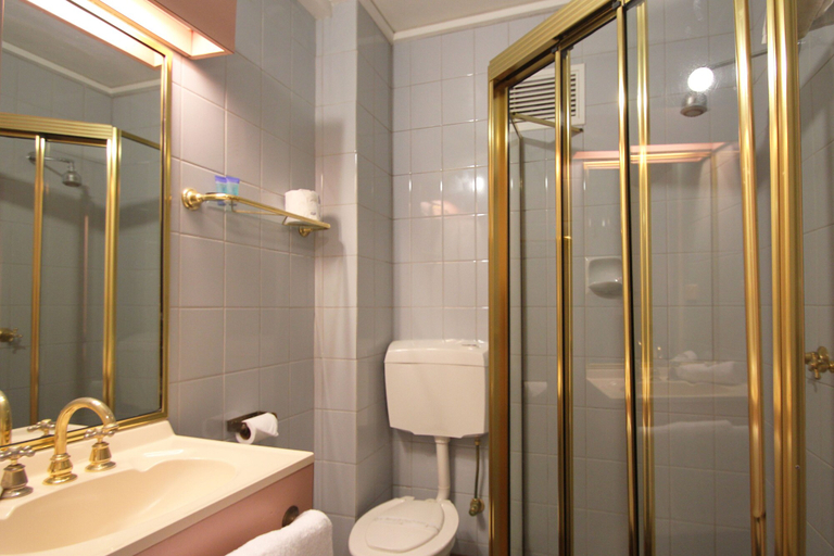 Bathroom 4, Beaumaris Bay Motel, Melbourne