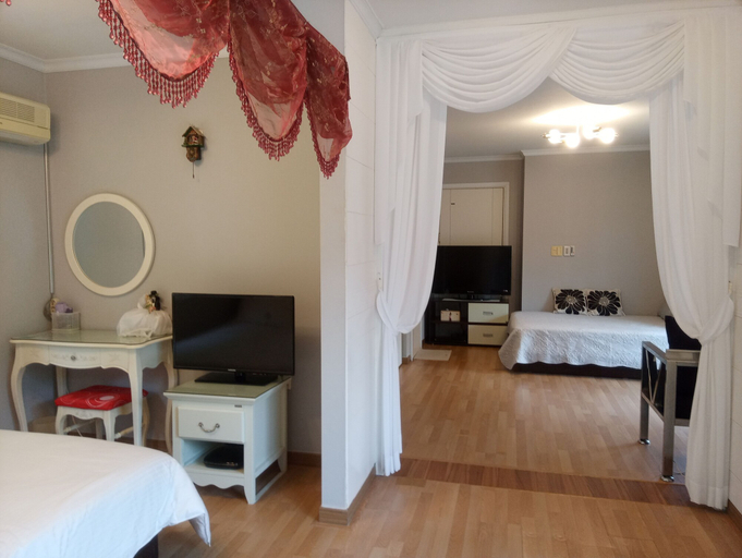 Bedroom 4, Pyeongchang Whistle Stop Pension, Pyeongchang