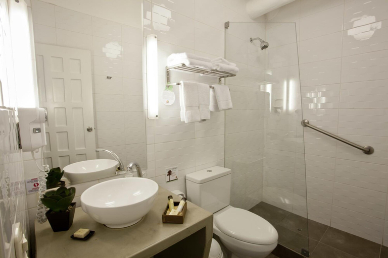 Bathroom 4, Tierra Viva Cusco Saphi, Cusco
