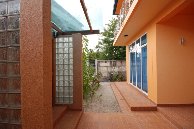 Others, Crystal Retreat