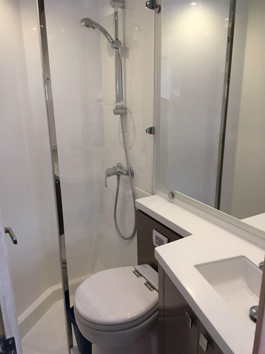 Bathroom 4, Dream Yacht Charter Private Crewed Yacht