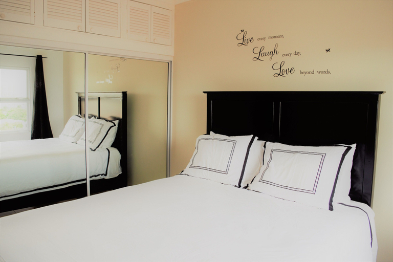 Bedroom 2, New Kingston Luxury Apt The Bromptons