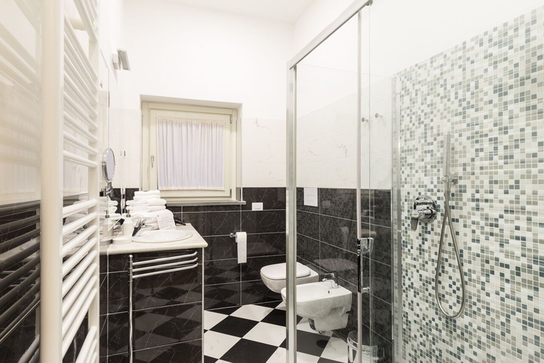 Bathroom 4, Agave in città, Livorno