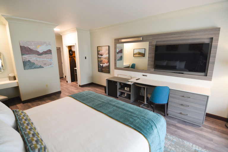 Bedroom 4, Blue Lake Casino & Hotel, Humboldt