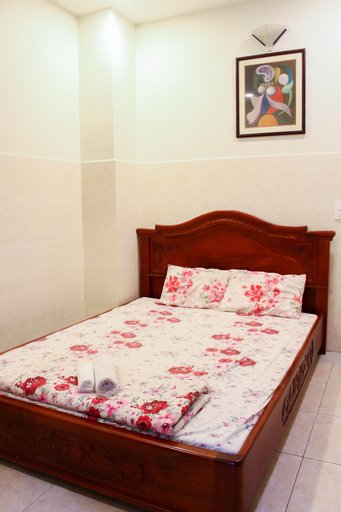Bedroom 1, Hotel Kim Sinh, District 3