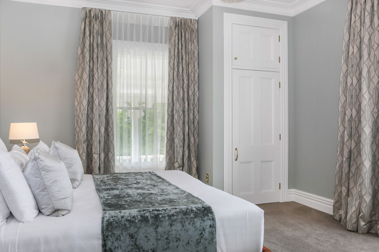 Bedroom 4, Mangapapa Hotel, Hastings city
