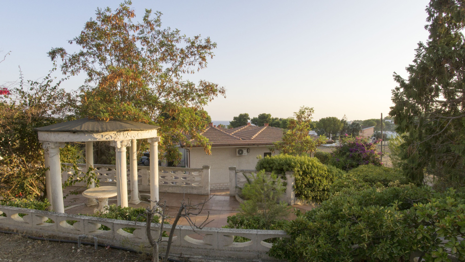 Exterior & Views 2, Villa Ada, Taranto
