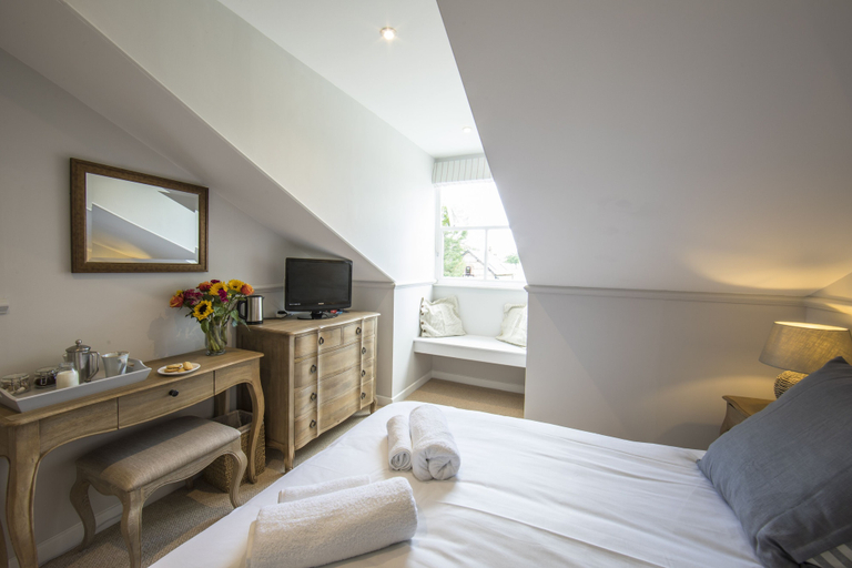 Bedroom 2, The Fox Inn, Dorset