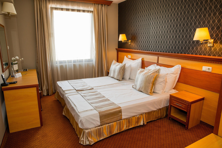 Bedroom 3, Ezeretz SPA Hotel, Blagoevgrad