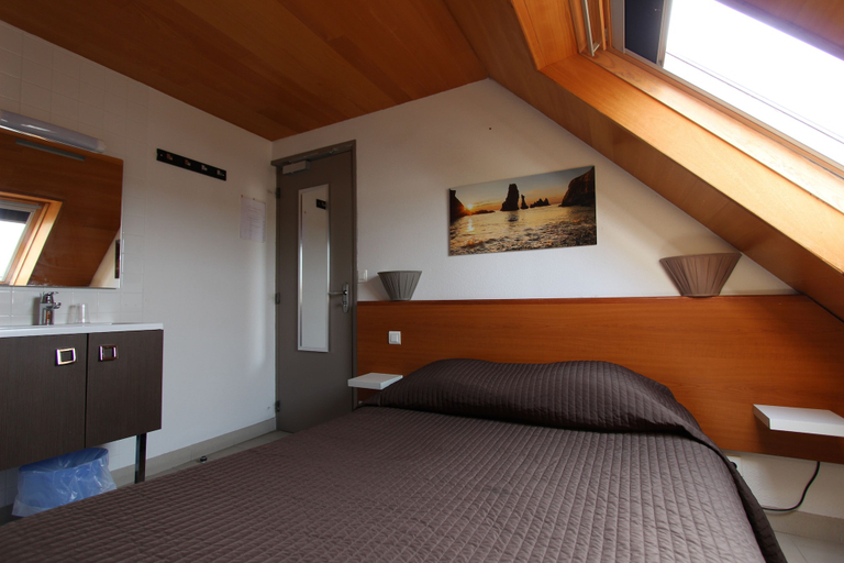 Bedroom 2, Residence Hoteliere Sarah Bernard, Morbihan