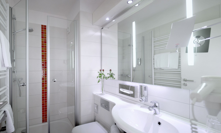 Bathroom 4, Akzent Hotel Bavaria Oldenburg, Oldenburg