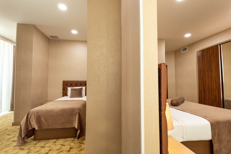 Bedroom 2, West Shine Hotel, Baku