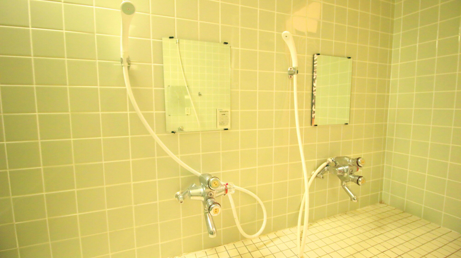 Bathroom 3, Yukiya, Otari