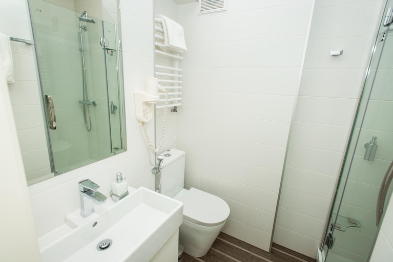 Bathroom 3, Apartment Horodotska 4, L'vivs'ka