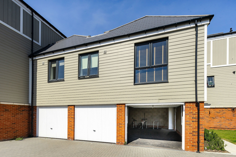 Exterior & Views 2, Fortified Luxury Apartment, Medway