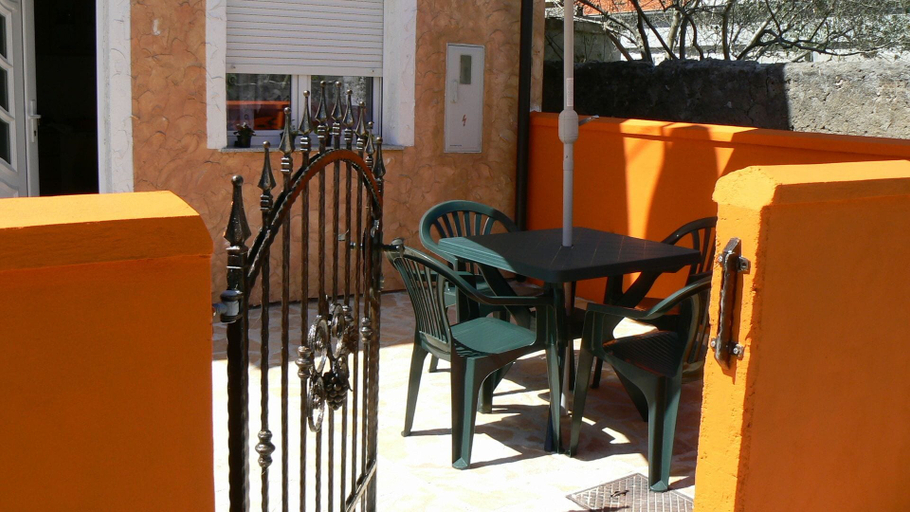 Others 5, Apartments Anna Maria, Nin