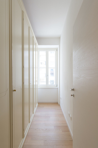 Hallway, Scala Belvedere, Trieste