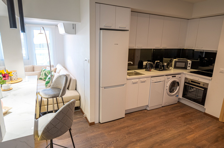 Dining Room 10
