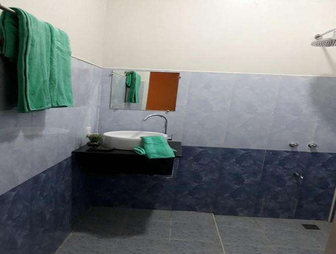 Bathroom 4, The Villager Lodge, Thandwe
