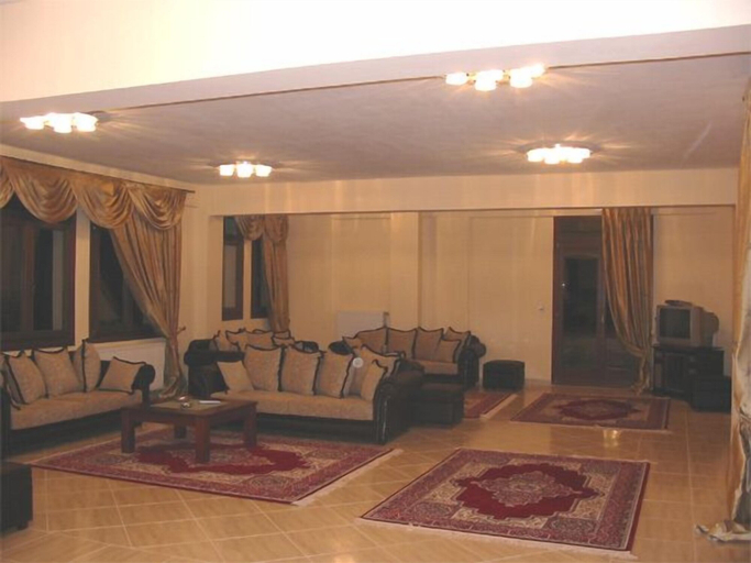 Others 4, Aigon, Central Macedonia