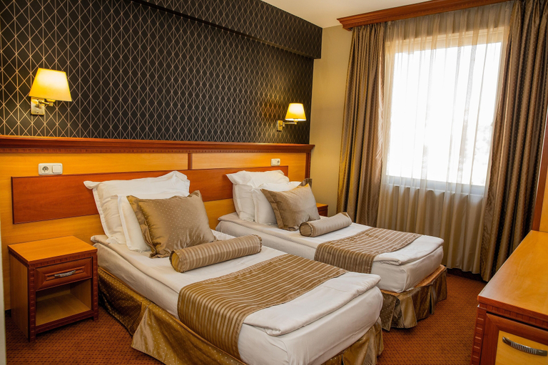 Bedroom 3, Ezeretz SPA Hotel, Blagoevgrad