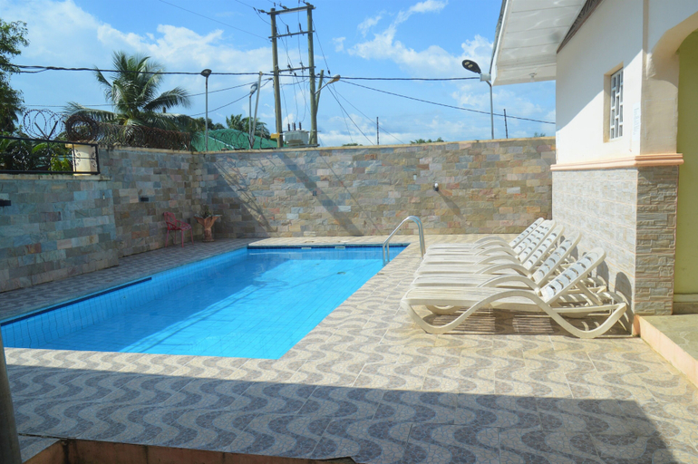 Sport & Beauty 5, Bojelene Guest House, Greater Monrovia