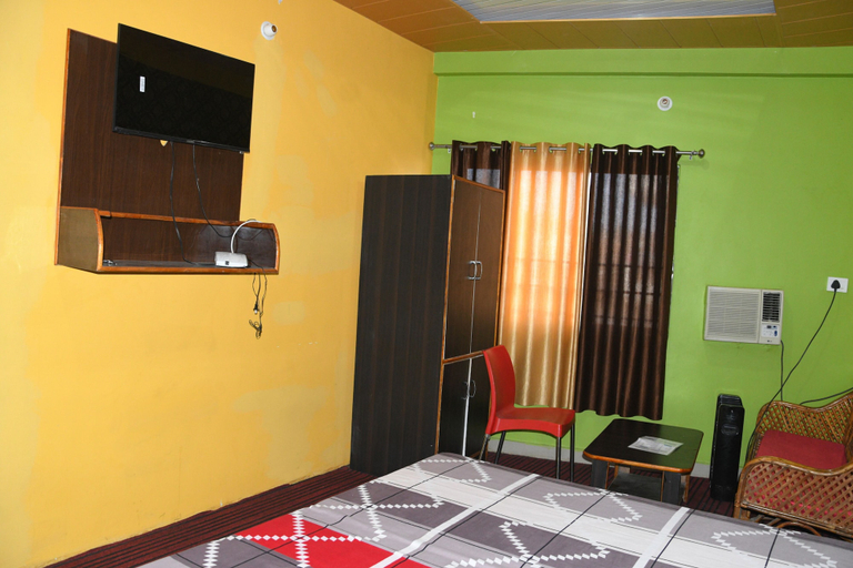 Bedroom 3, Hotel Mountain View And Rooftop Restaurant, Pithoragarh