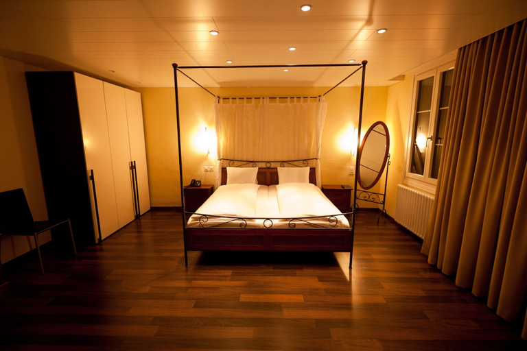Bedroom 3, Hotel Goldener Schlüssel, Uri