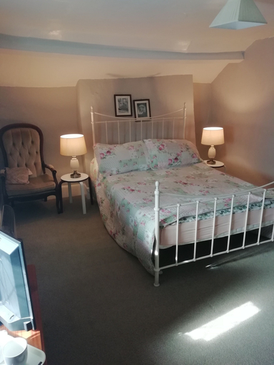 Bedroom 2, Southern Cross Guest House, Devon
