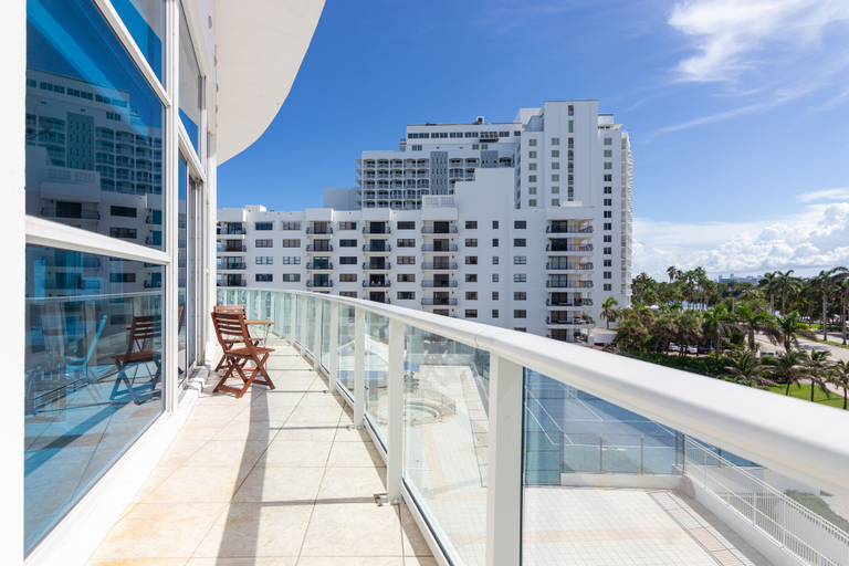 Sport & Beauty 4, Dilo Apartments, Miami-Dade