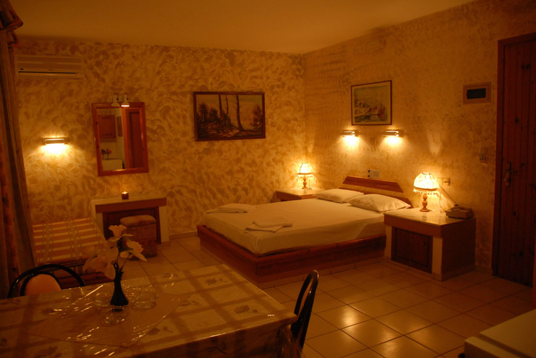 Bedroom 3, Sogiorka Apartments, Crete