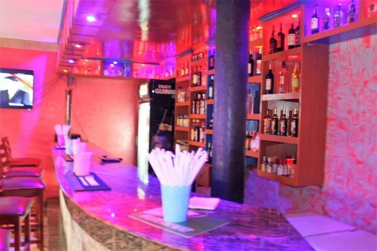 Food & Drinks 4, Capricorn Lounge, Jinja