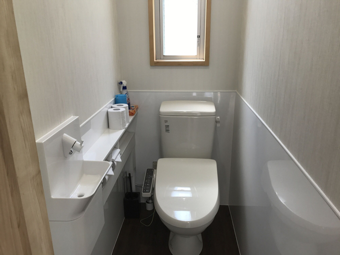 Bathroom 3, Bise House, Motobu