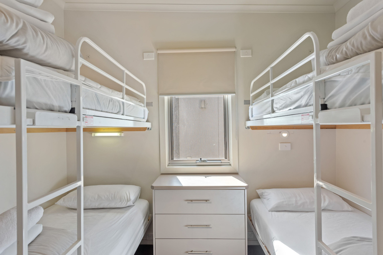 Bedroom 3, Discovery Parks - Maidens Inn, Murray
