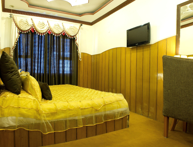 Bedroom 2, Ashirwad Hotel and Spa, Dehradun