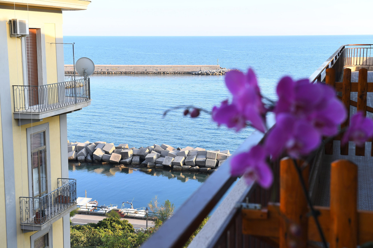 Exterior & Views 2, Attico 195, Salerno