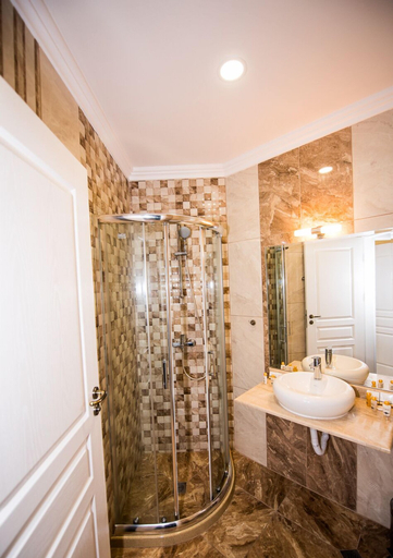Bathroom 3, Burgas Beach Resort, Burgas