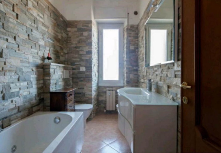 Bathroom 4, Dreamcatcher Houses, La Spezia