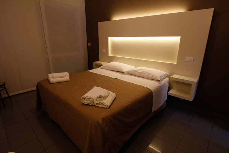 Bedroom 3, Hotel Desire', Rimini