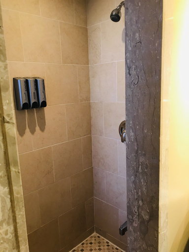 Bathroom 3, A Seaton Dream, Toronto