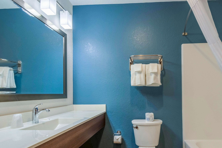 Bathroom 4, WoodSpring Suites Miramar, Broward