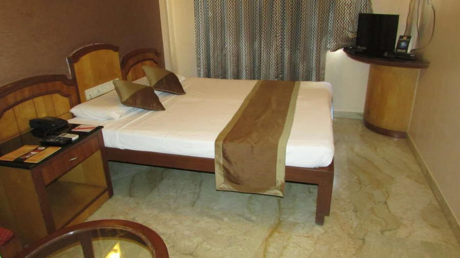 Bedroom 2, Sun International Hotel and Resorts, Bangalore