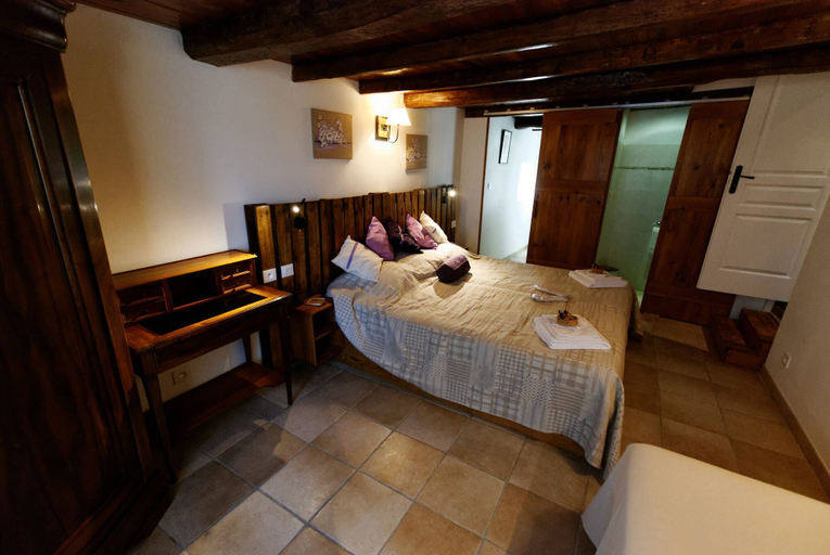 Bedroom 4, Au Dessus de Parady, Isère