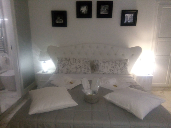 Bedroom 4, Barberini Dream, Rome