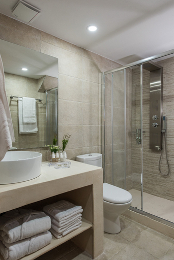 Bathroom 5, Bluebell Luxury Suites, Crete