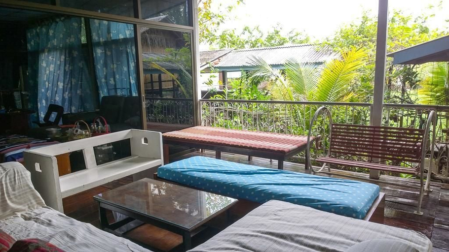 Others 5, Cast Away  Homestay, Pak Kret