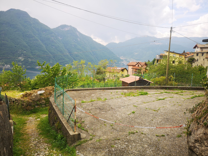 View from property, La ruota del Mulino, Como