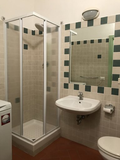 Bathroom 5, Alfani 2P, Florence